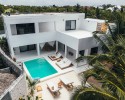 5 bedroom villa with pool in Jambiani