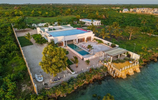 Oceanfront Villa Michamvi Zanzibar