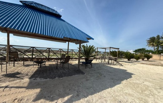 Beachfront House in Pongwe for Rent
